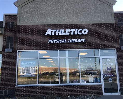 athletico physical therapy locations waukee